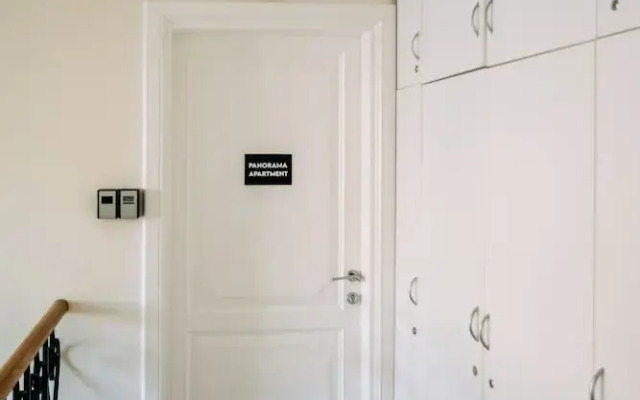 Panorama Old Town apartment by DuHomes