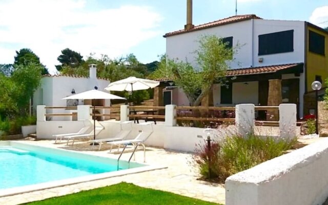 Alghero, Villa Melissa with swimming pool ideal for 6 people