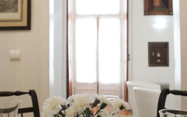 Charming Apartment Central Lisbon