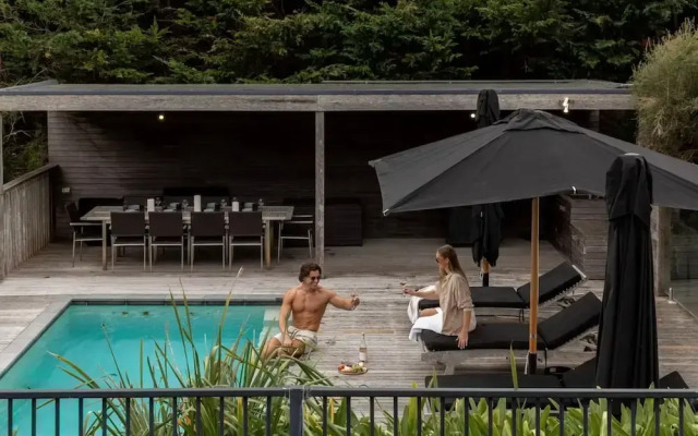 Luxury Portsea Sanctuary Gas Heat Pool Gardens