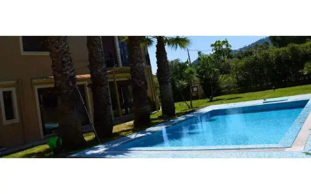 Gold Luxury Villa Ialysos