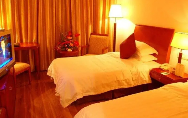 Home Inn Chengdu Shuangliu Tanghu Park
