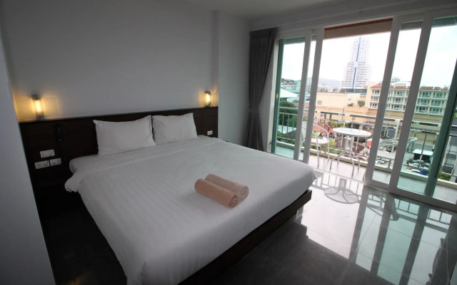 7Q Bangla Hotel
