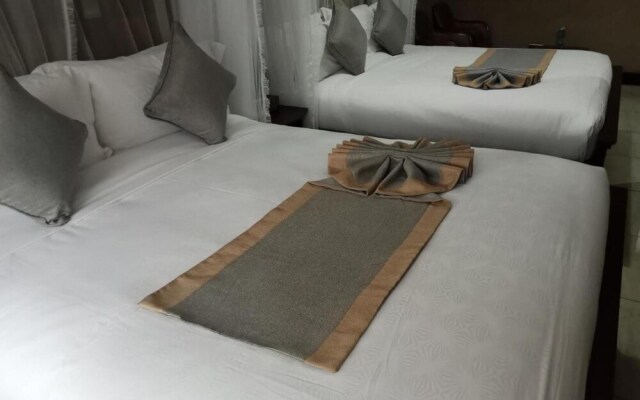 Hera Hotel