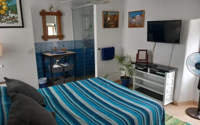Sunny Hideaway in Almunecar