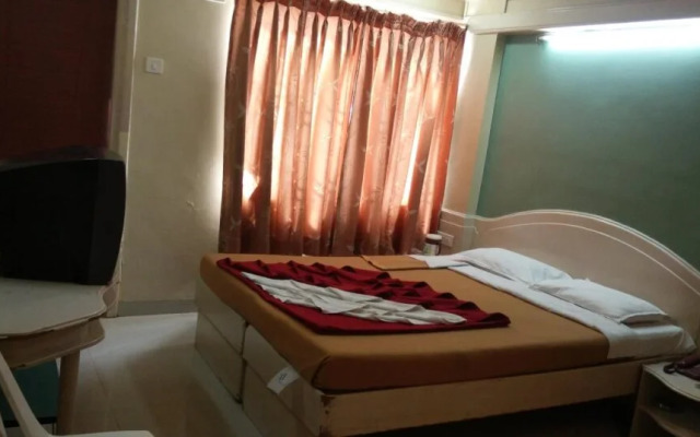 Hotel Radhika Palace