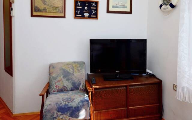 A2 - Cozy Apartment, Best Location in Supetar
