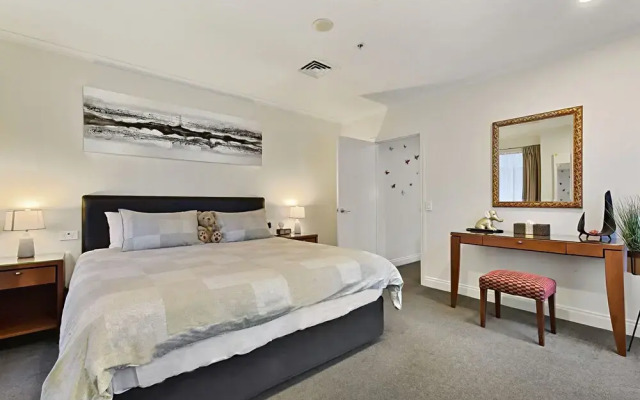 Apartment on Queen Street