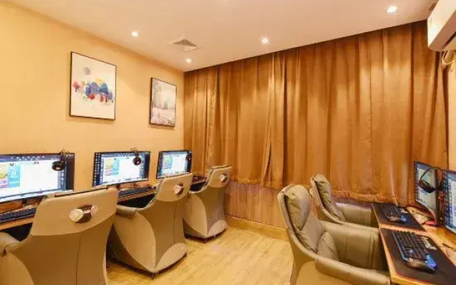 Feiyu Smart E-sports Hotel (Hefei University Town Anhui University Qingyuan Campus)