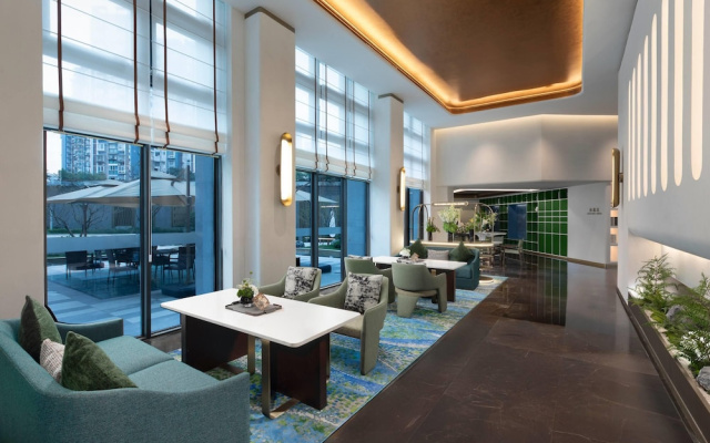 Days Hotel By Wyndham Leshan Downtown