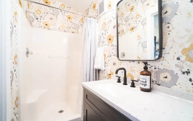Salt House - 2 Br Home