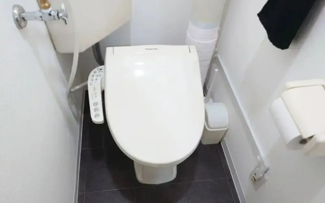 Van Vale South House 505