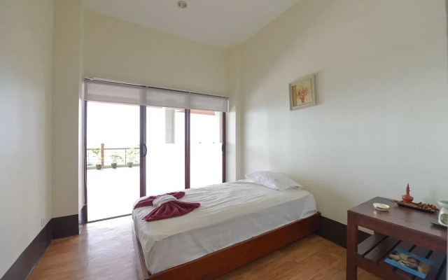 Ngwe Saung Yacht Club & Resort