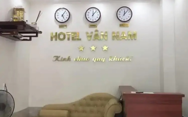 Van Nam Hotel by OnHotelRooms