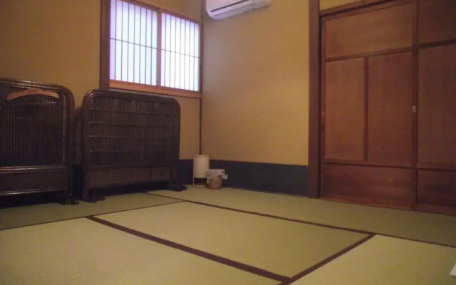 Kyo Machiya Guest House Makuya