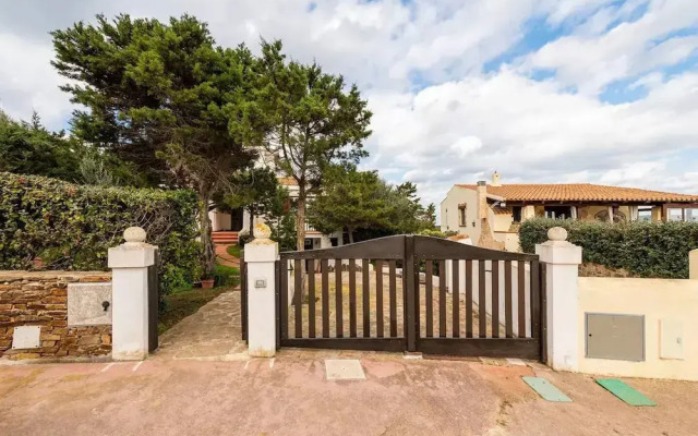 Amazing Detached Villa for 8 Guests Near Stintino