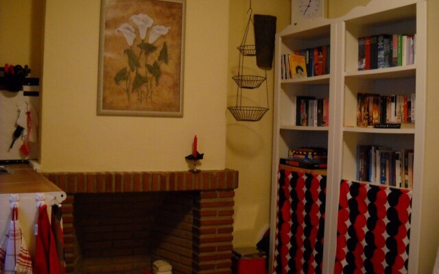 Enchanting 2-bed Village House in Montejaque. Wifi