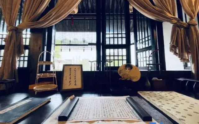 Mrs Lin hotel