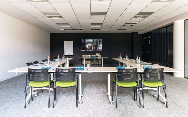 CAMPANILE MARSEILLE EST - Aubagne