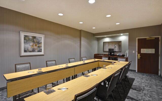 Courtyard Springfield