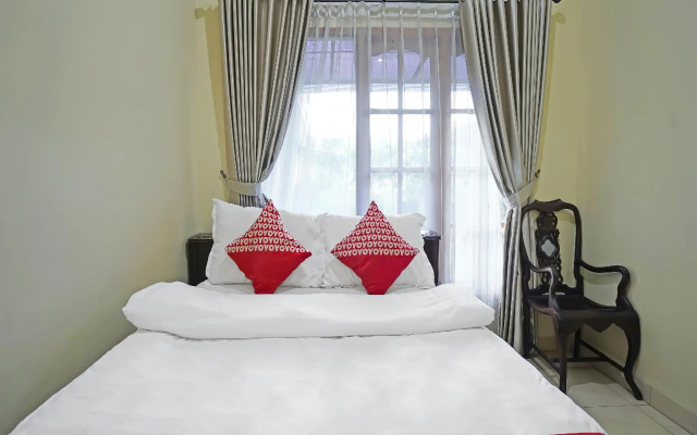 Hotel O Wisma Empat Lima Syariah