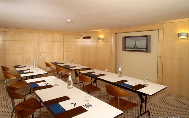 Dom Carlos Liberty Hotel