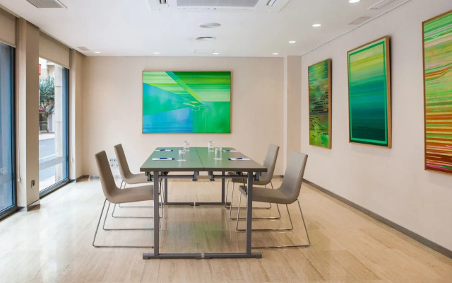 NH Castellón Mindoro Hotel