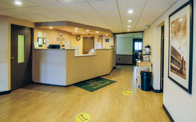 Quality Inn Stadium Area Green Bay Stadium