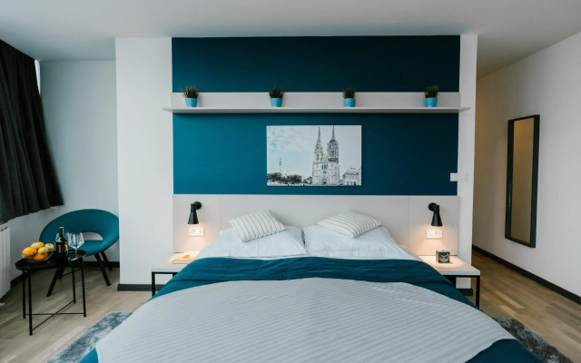 Hotel Blue