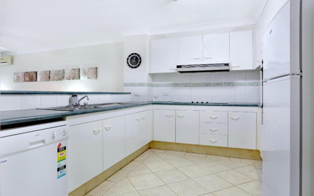 Genesis Apartments by Gold Coast Premium