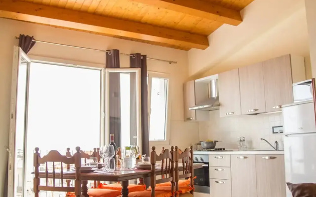 Casa Alesina - Balcony on Tusa