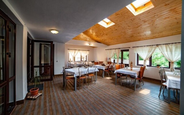 Pensiunea Poiana Cristian