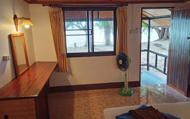 Kradan Beach Resort