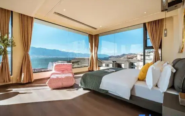 Dali Deep Blue · Ocean View Inn