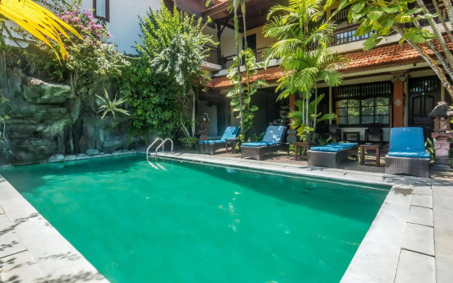 ZEN Rooms Sanur Danau Toba