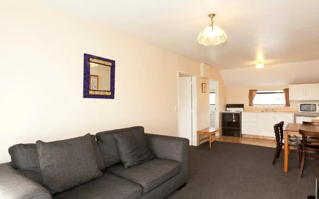 Merivale Court Motel