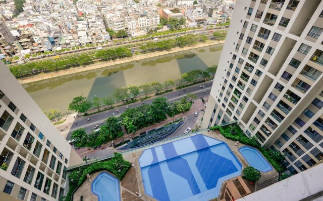 Gold View Apartment Floor 18