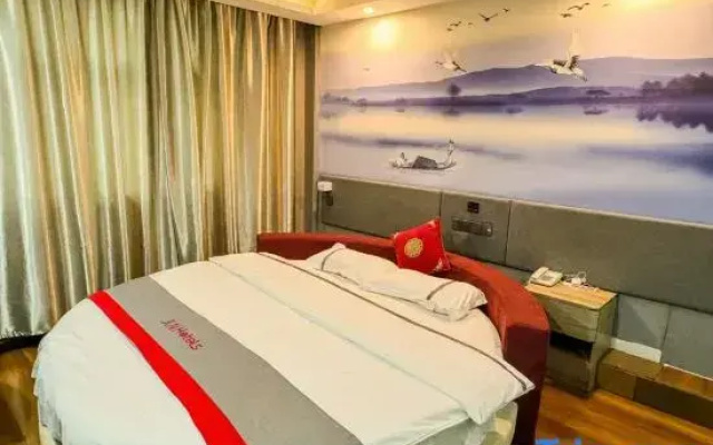 Junyi Chain Hotel (Heze Development Zone Shanghai Road)