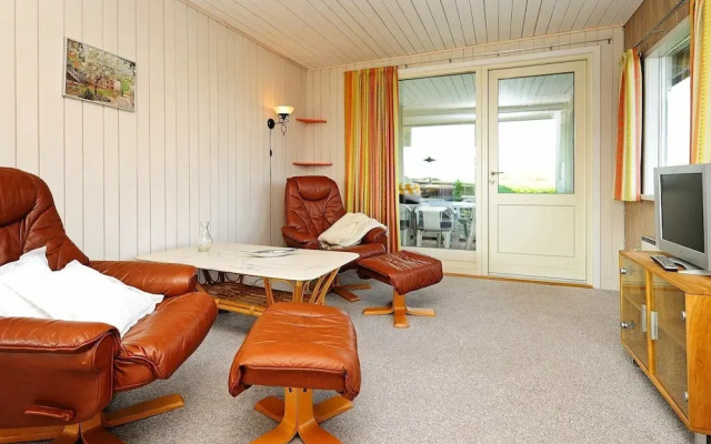 Peaceful Holiday Home in Børkop near Sea