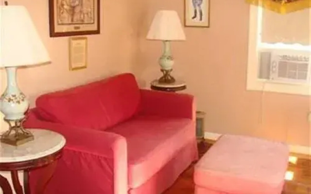 The Tillie Pierce House Inn