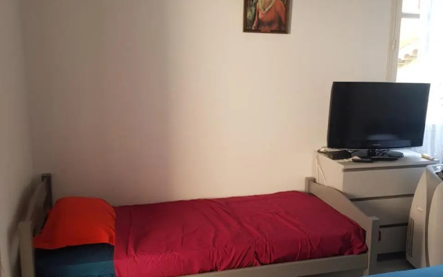 studio pour 3 personnes au calme dans villa