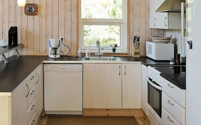 Comfortable Holiday Home in Rødby Near Sea