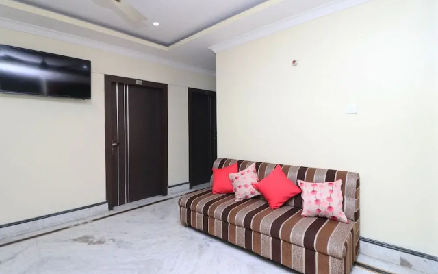 OYO Flagship 11703 Hemlata Lodge