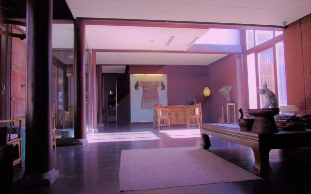 Jing's Residence