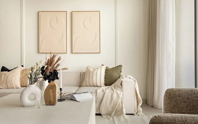 Silkhaus Canal Front Residence