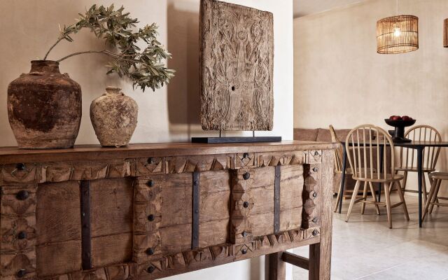 Naxian Collection