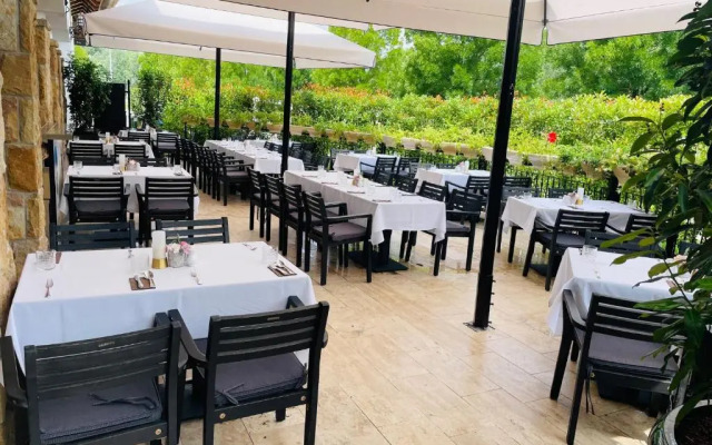 Öreg Halász Hotel és Étterem