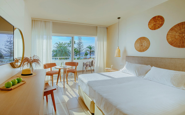 Nissi Beach Resort