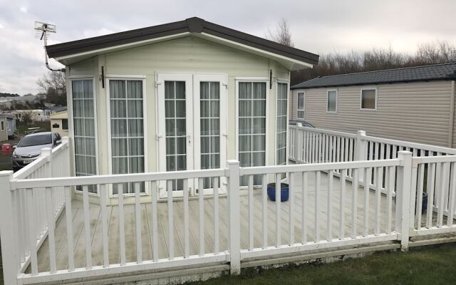 Craig Tara Deluxe Caravan Holidays