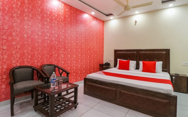 Victoria Crossroads by OYO Rooms
